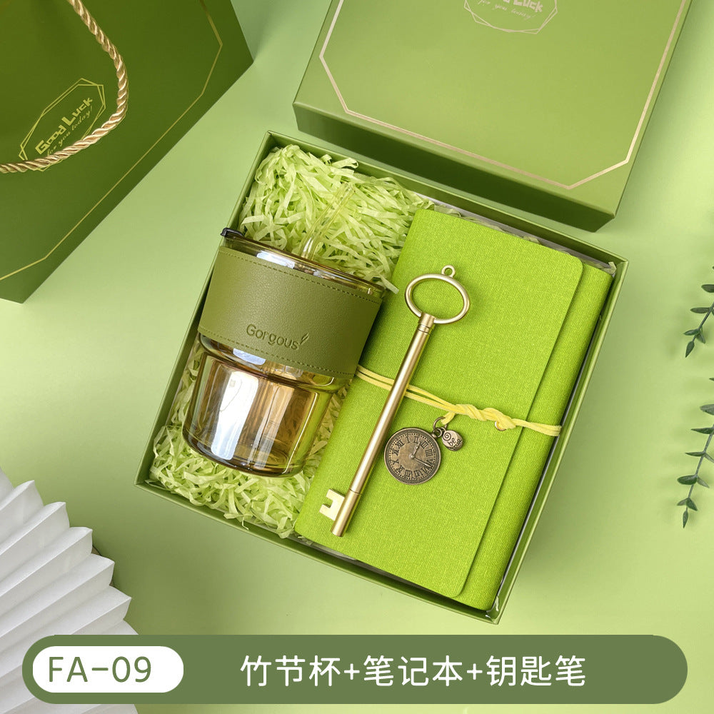 Teacher's Day Souvenirs, Practical Opening Gifts, Corporate Company Gifts for Female Employees and Customers, Cups, Creative Towel Gifts