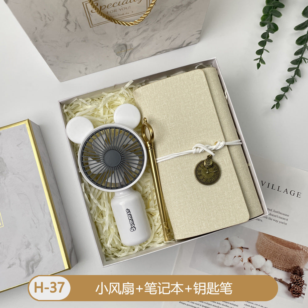 Teacher's Day Souvenirs, Practical Opening Gifts, Corporate Company Gifts for Female Employees and Customers, Cups, Creative Towel Gifts