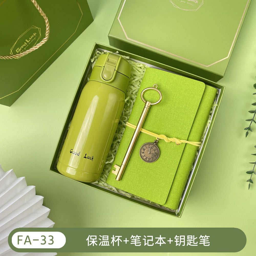 Teacher's Day Souvenirs, Practical Opening Gifts, Corporate Company Gifts for Female Employees and Customers, Cups, Creative Towel Gifts