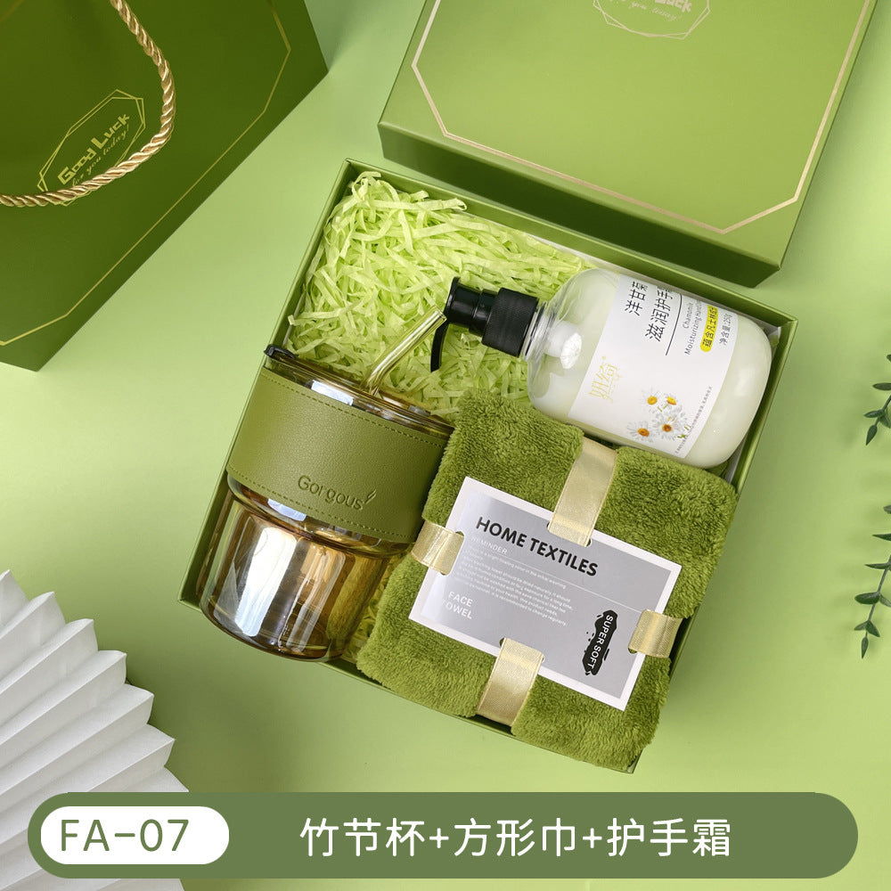 Teacher's Day Souvenirs, Practical Opening Gifts, Corporate Company Gifts for Female Employees and Customers, Cups, Creative Towel Gifts